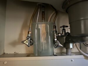 グローエ水栓を取付けてリッチなキッチン♫取付け前準備　水漏れ確認